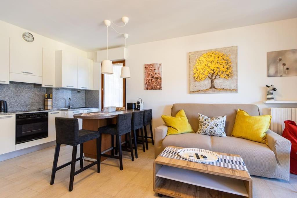 Wraparound Lake Views Bellavista Residence Campione dʼItalia 외부 사진