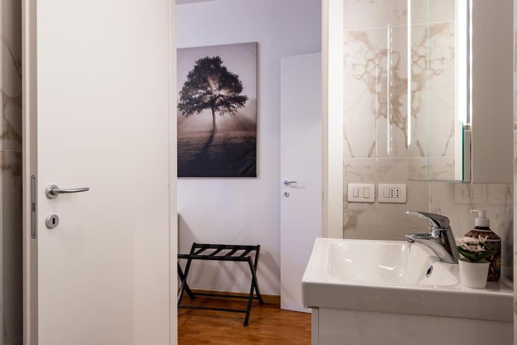 Wraparound Lake Views Bellavista Residence Campione dʼItalia 외부 사진