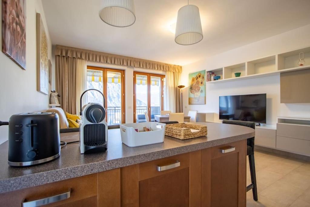 Wraparound Lake Views Bellavista Residence Campione dʼItalia 외부 사진