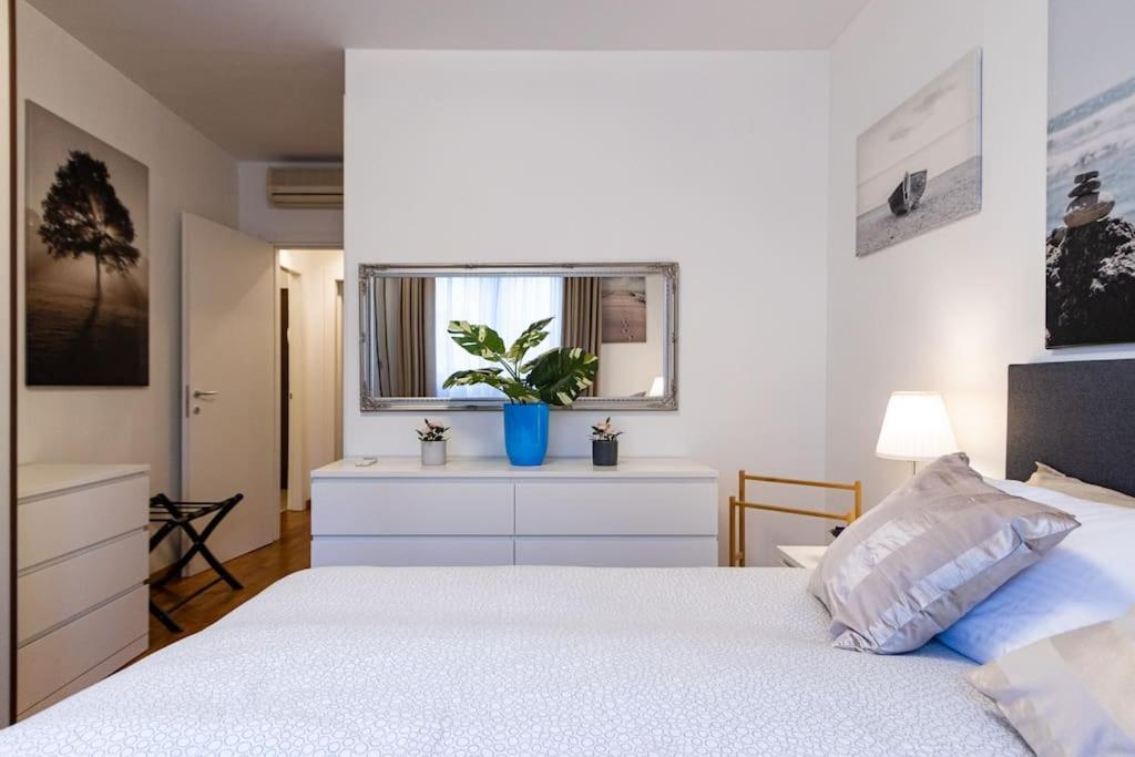 Wraparound Lake Views Bellavista Residence Campione dʼItalia 외부 사진