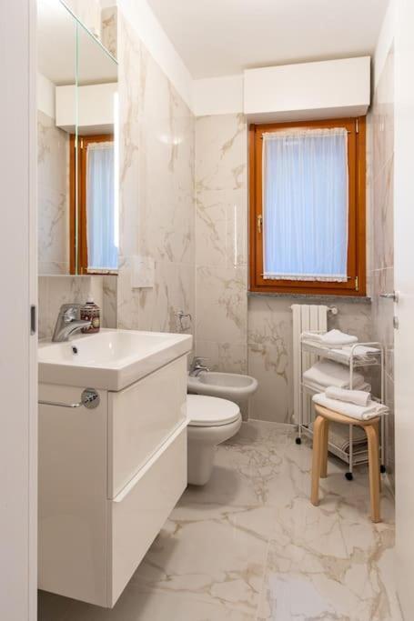 Wraparound Lake Views Bellavista Residence Campione dʼItalia 외부 사진